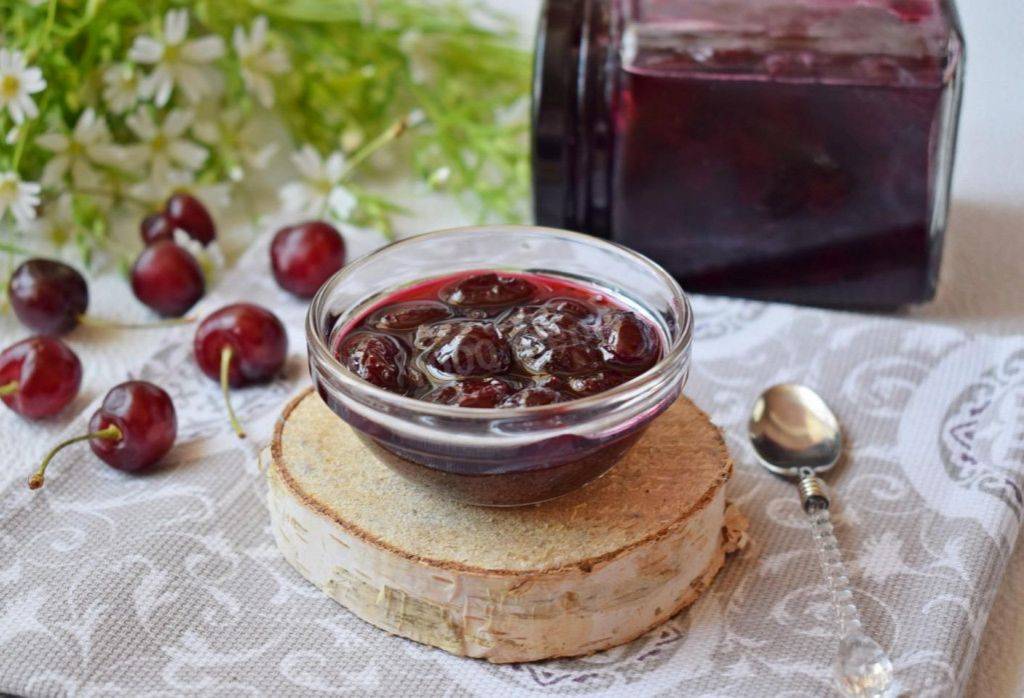 Варенье из войлочной вишни с косточками и без: рецепты заготовок, как приготовить на зиму