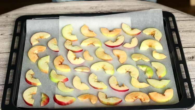 Как правильно сушить яблоки
