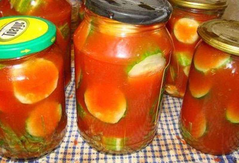 Огурцы в томатной заливке на зиму — обалденный рецепт с чесноком