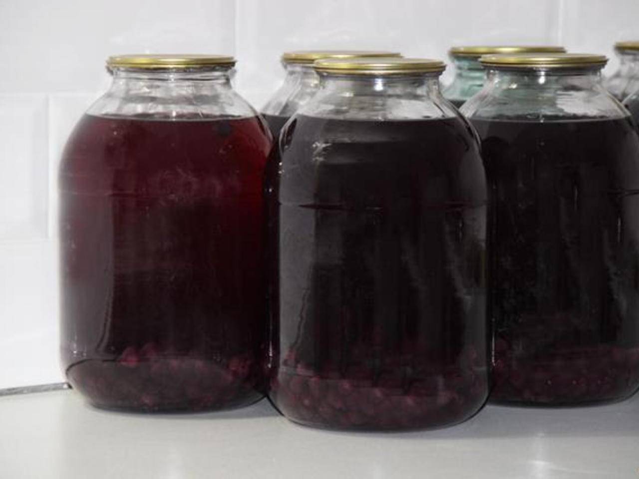 Простые рецепты приготовления компота из винограда на зиму на 1-3 литровую банку