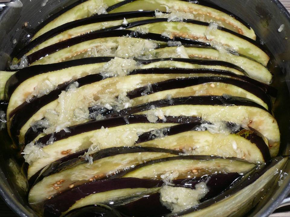Самые вкусные салаты на зиму из баклажанов — 7 рецептов заготовок