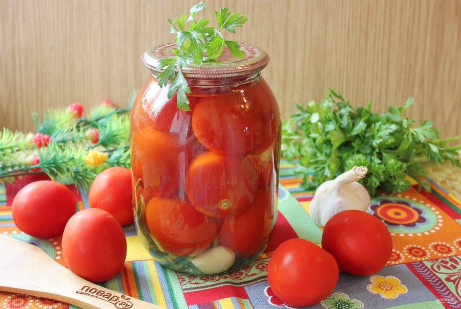 Простые рецепты, как вкусно посолить помидоры на зиму