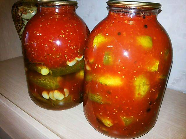 Огурцы в томатной заливке на зиму: обалденные рецепты со стерилизацией и без нее