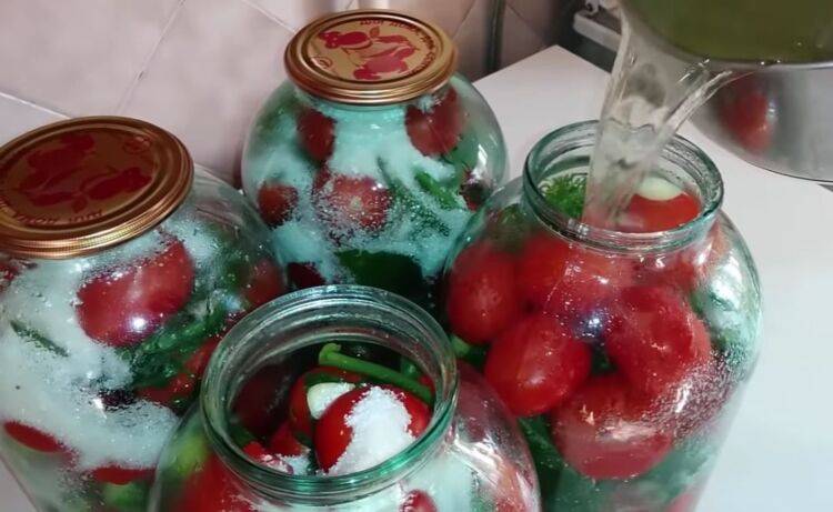 Ассорти из огурцов и помидоров на зиму — самые вкусные рецепты - ешь твори люби