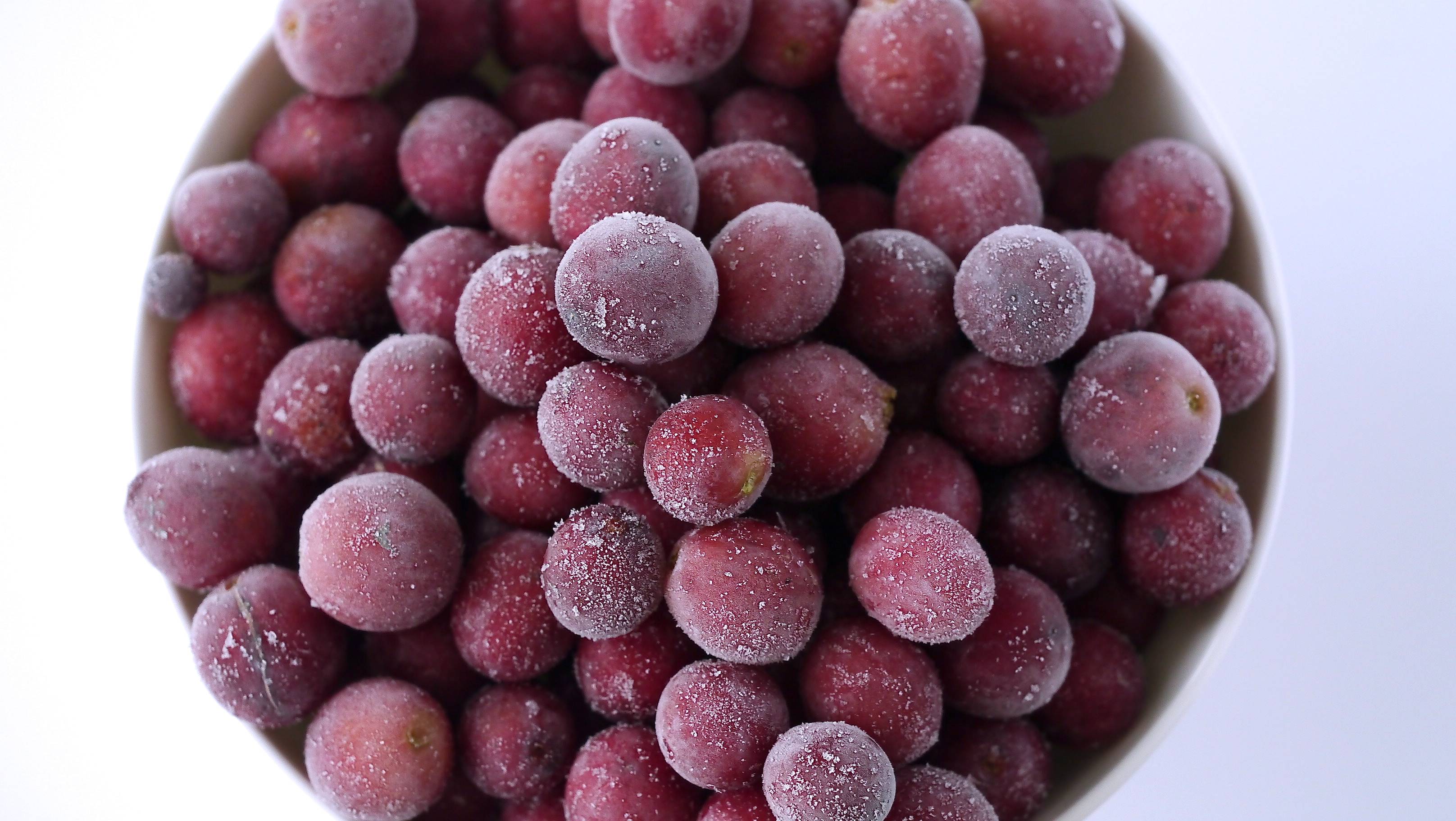 Можно ли на зиму замораживать виноград в морозилке, правила и 6 лучших способов