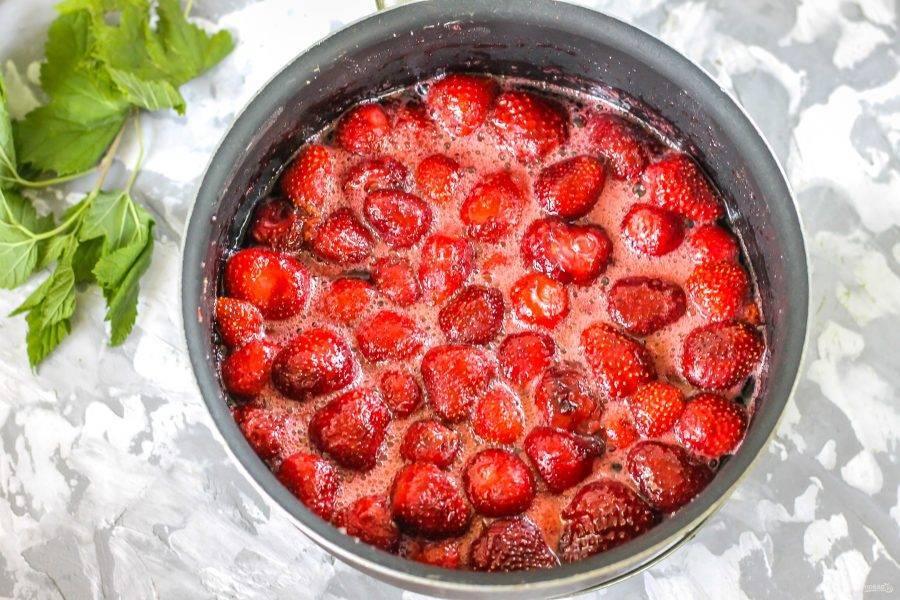 6 лучших рецептов пошагового приготовления клубничного варенья без варки ягод на зиму