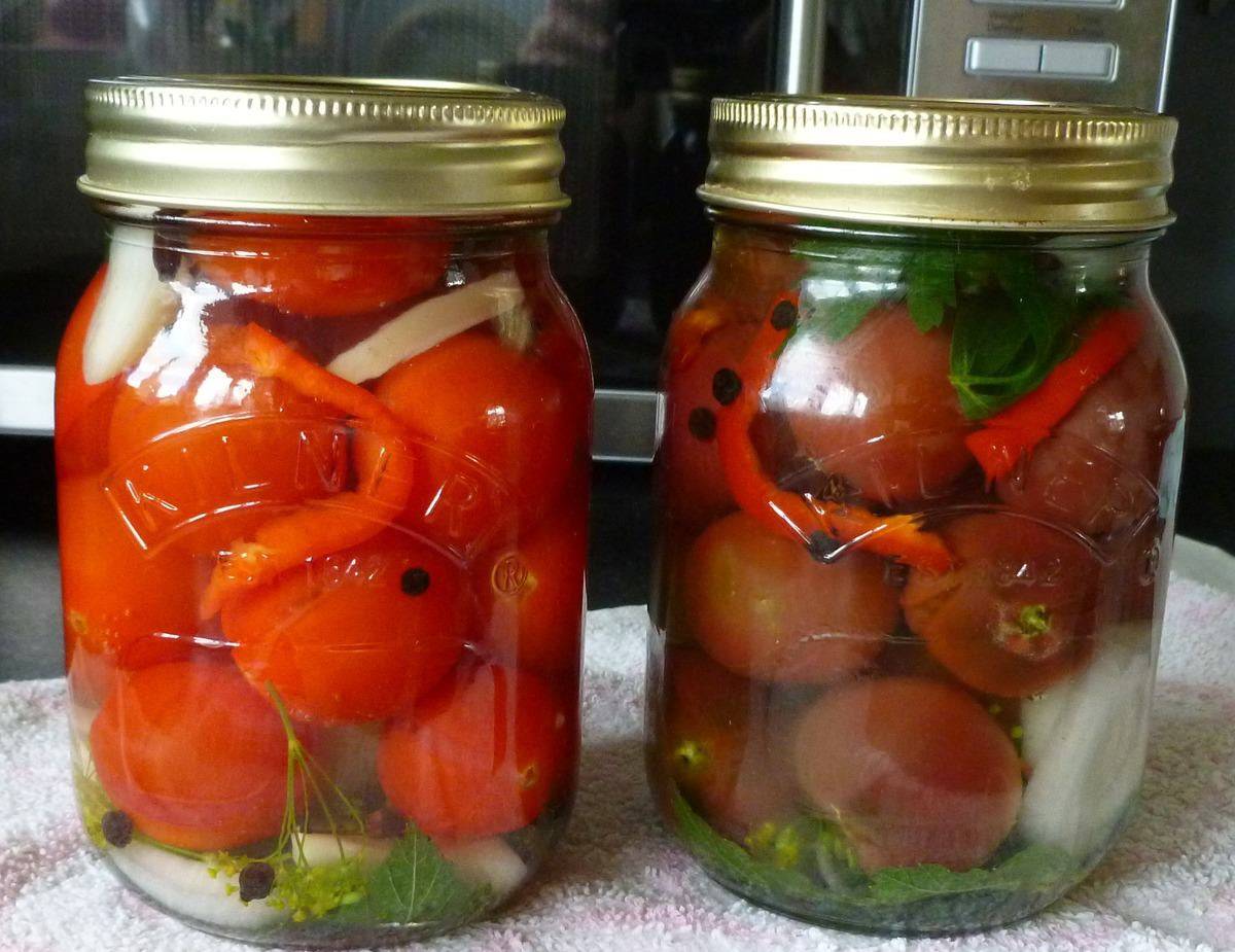 Маринованные помидоры на зиму — 5 рецептов очень вкусных томатных заготовок